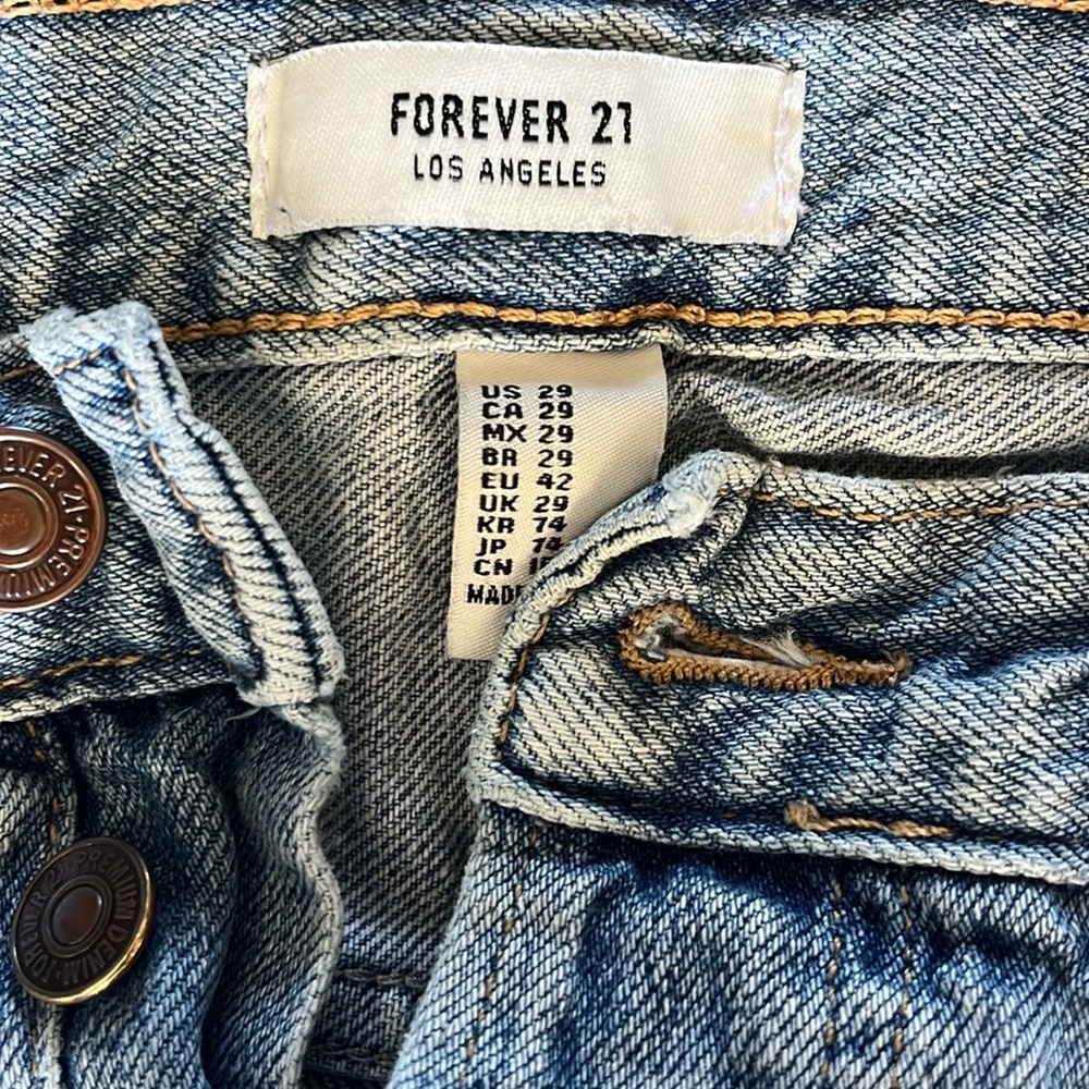 Forever 21 washed out Jean size 29